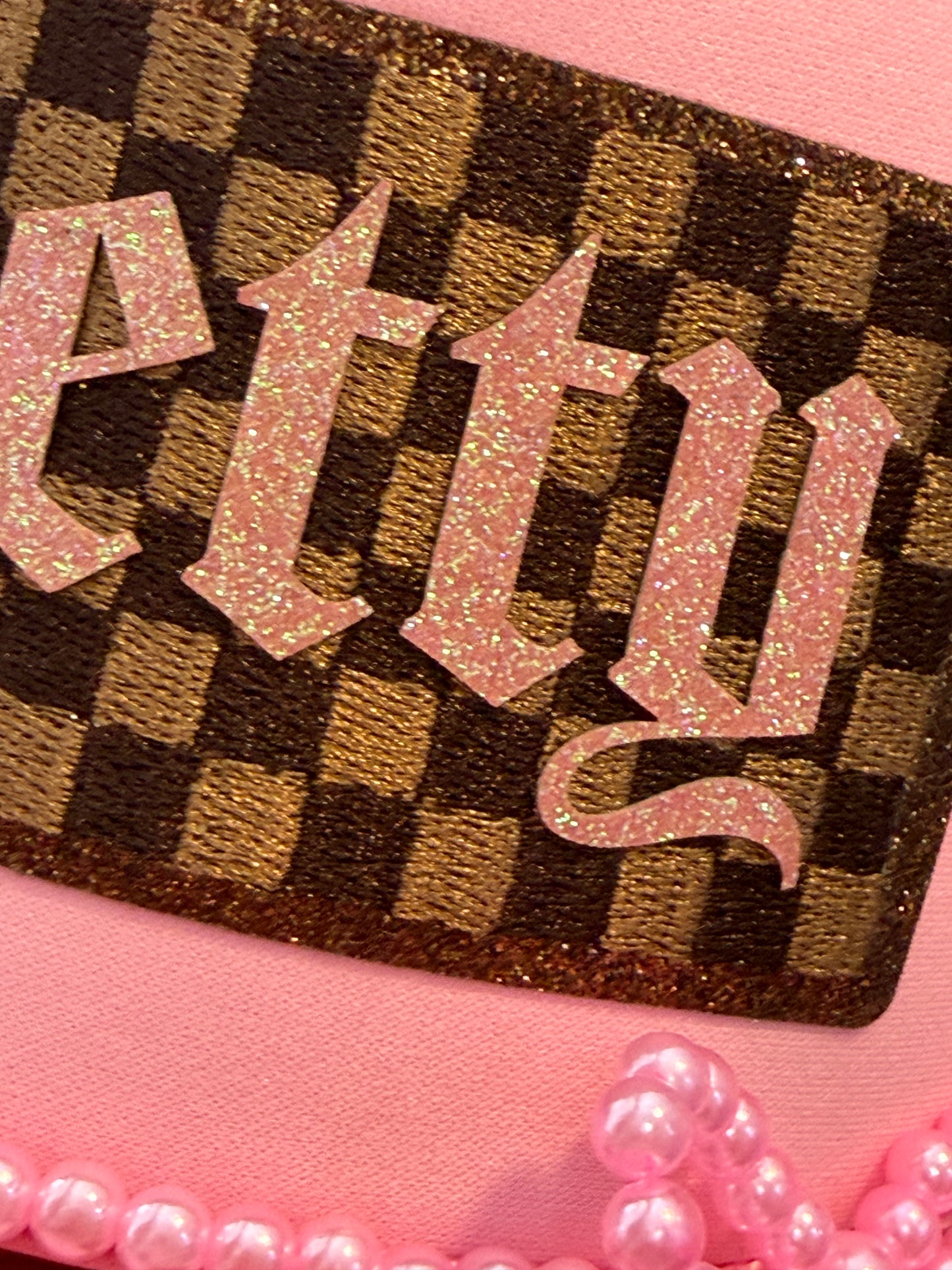 Blu coconut pink petty Trucker