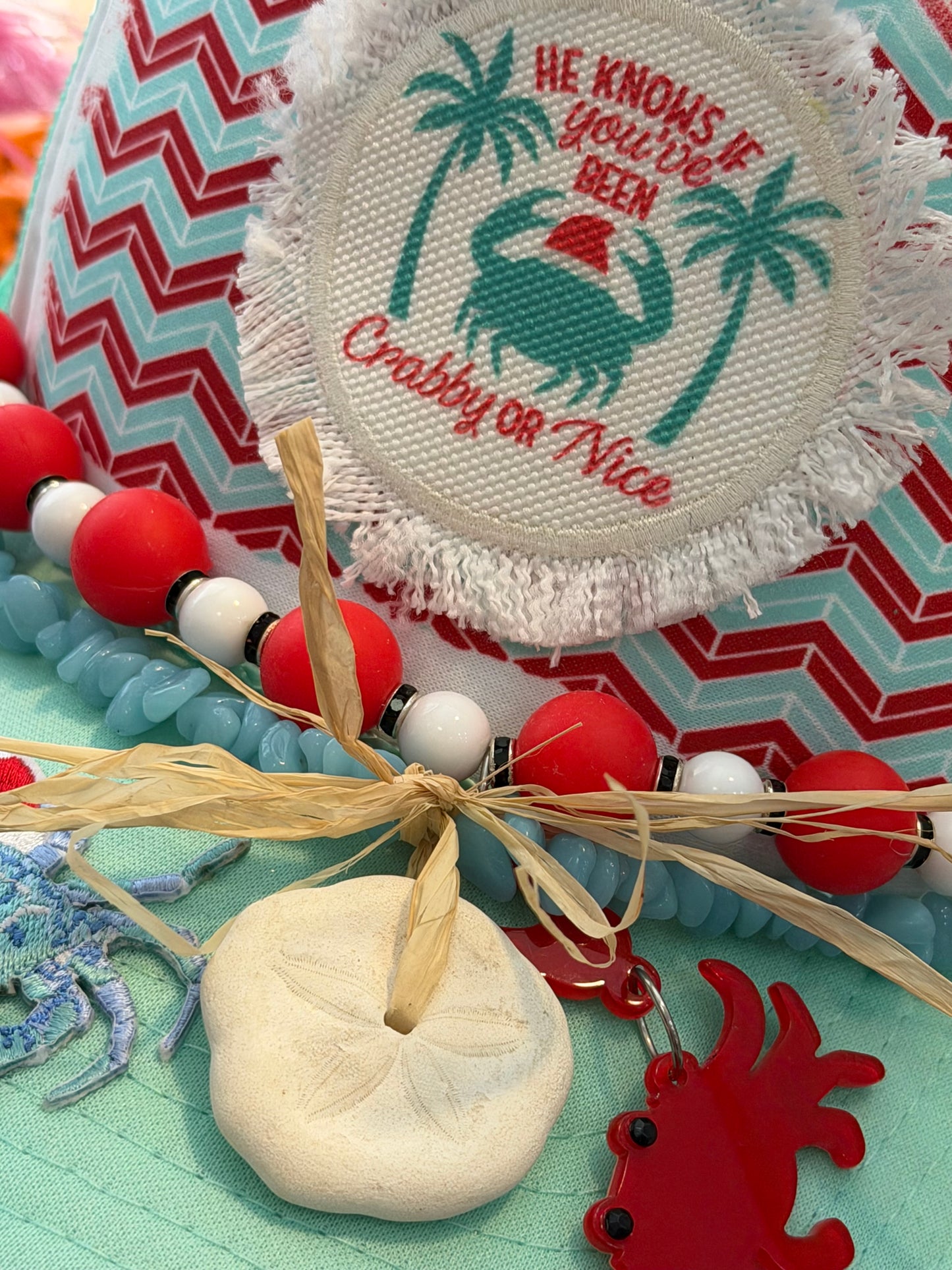 Coastal crabby Christmas trucker ￼