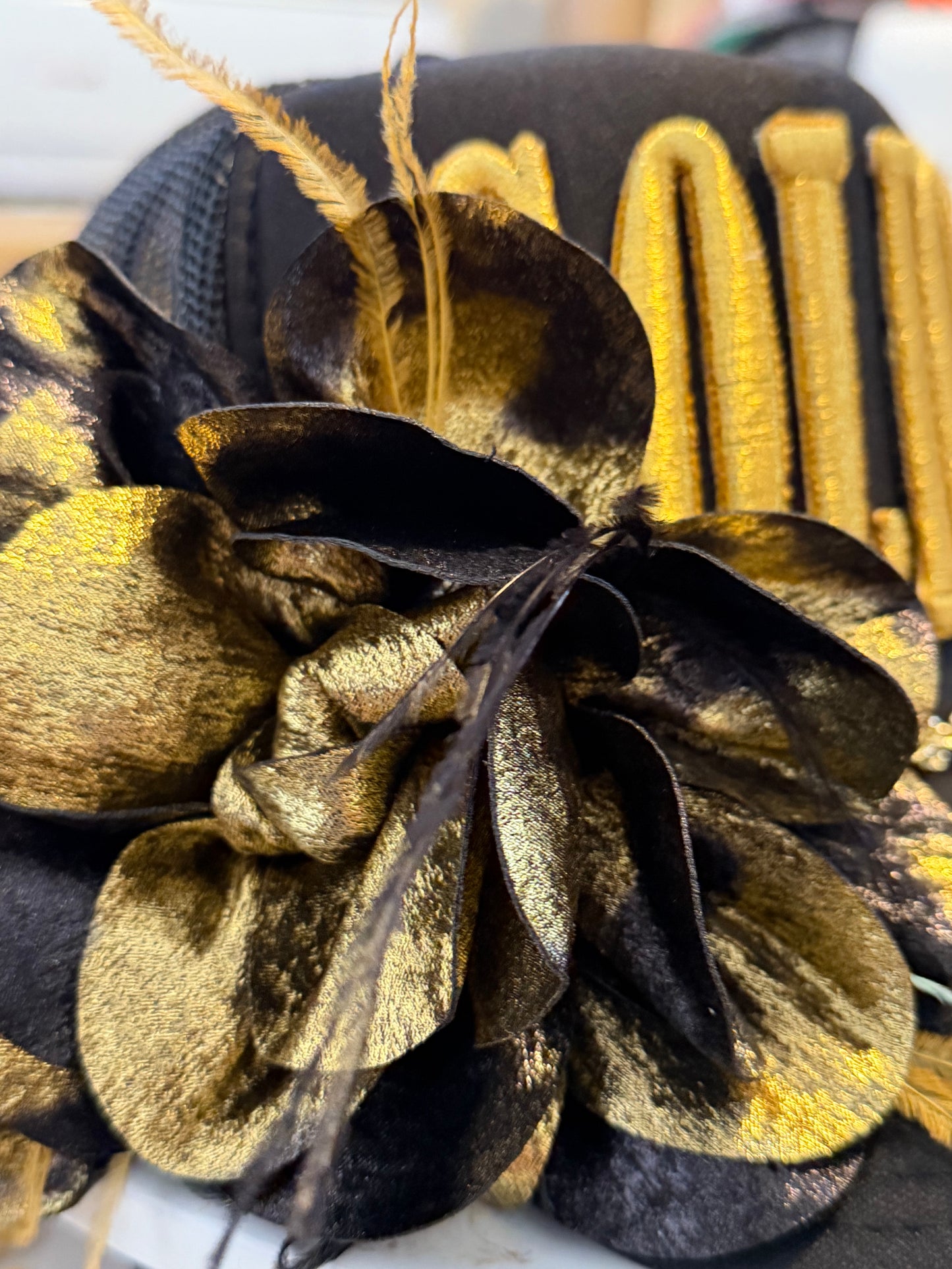 Blu coconut Black Golden Trucker