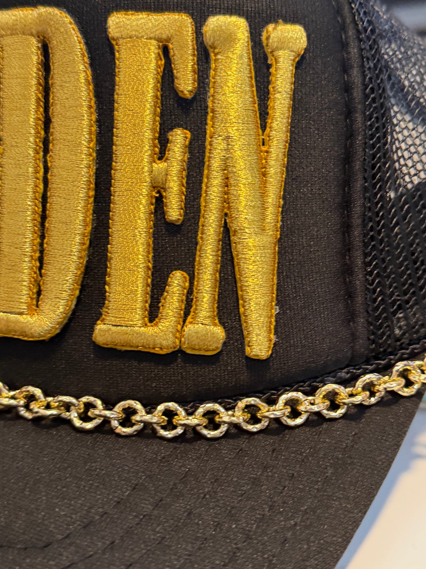 Blu coconut Black Golden Trucker