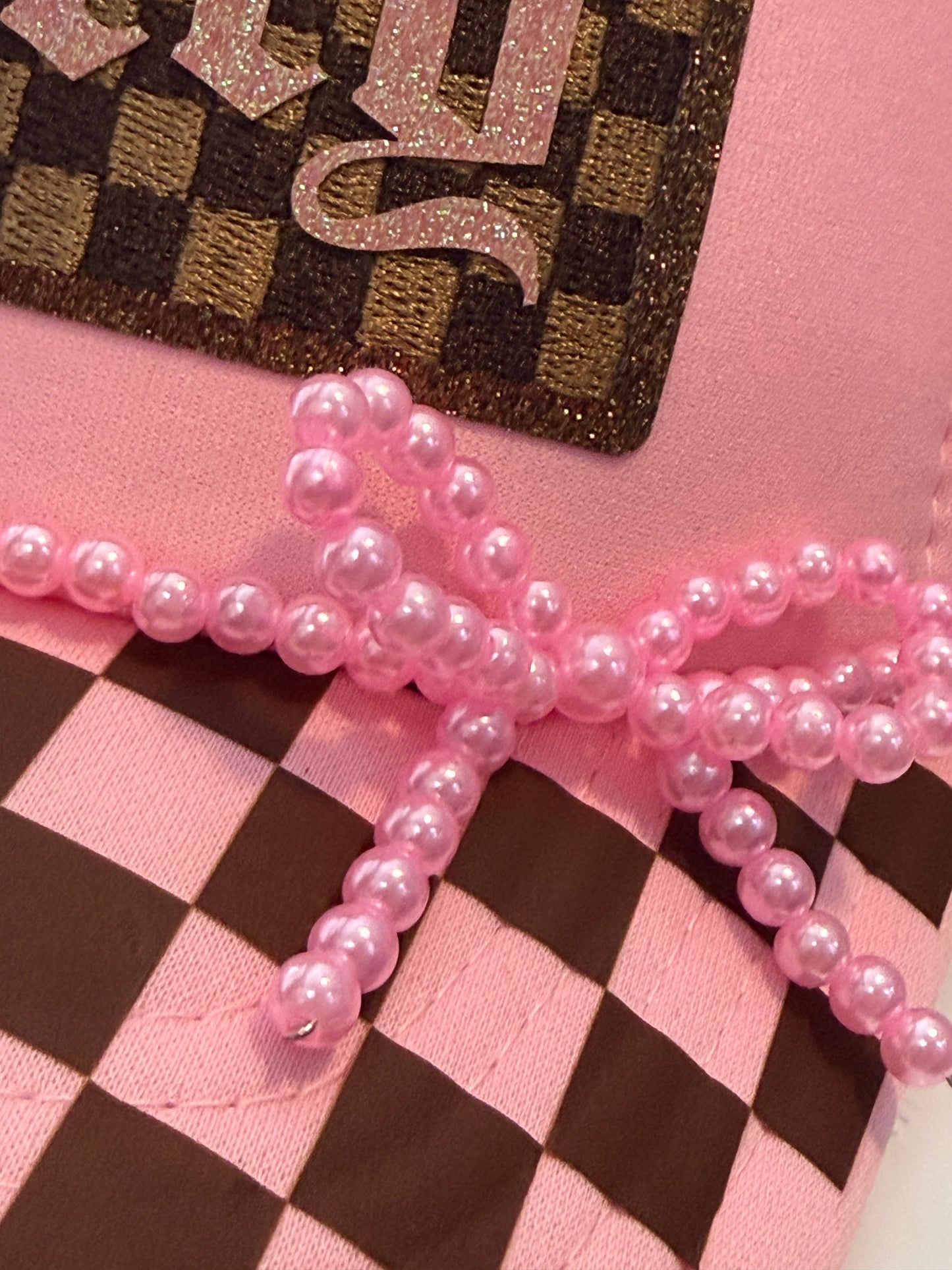 Blu coconut pink petty Trucker
