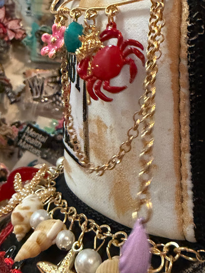 Blu Coconut Crabby Beach Trucker 🦀❤️